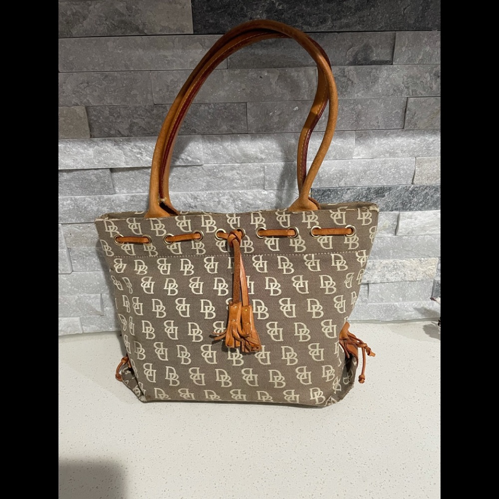 Dooney &Bourke shoulder cloth bag  good condition